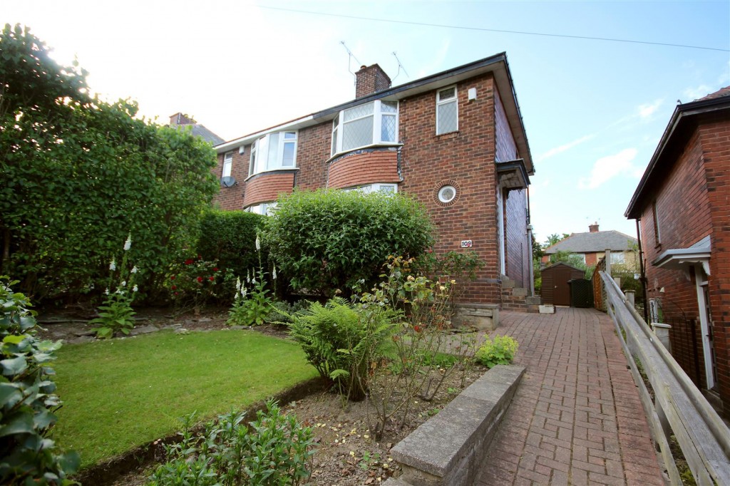Thorpe House Rise, Sheffield, 3 bedroom, House SemiDetached