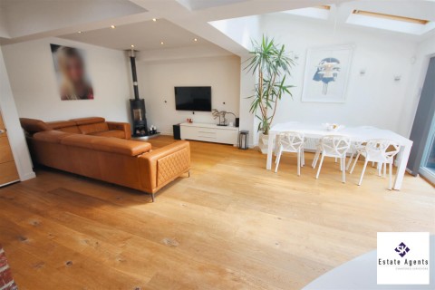 Click the photo for more details of Pingle Avenue, Sheffield