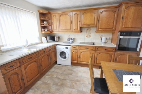 Click the photo for more details of Arnold Avenue, Sheffield