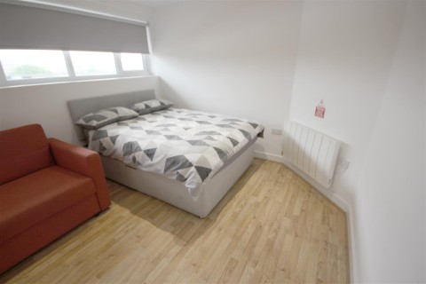 Click the photo for more details of Midhill Road, Sheffield
