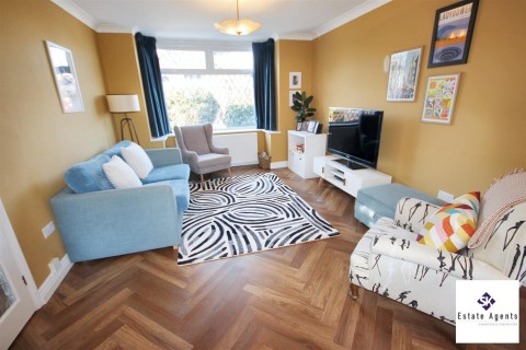 Click the photo for more details of Ashurst Close, Sheffield