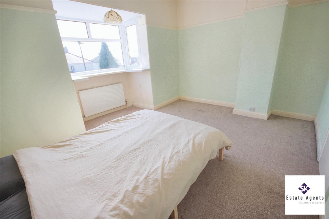 Images for 9 Chatsworth Park GroveSheffield