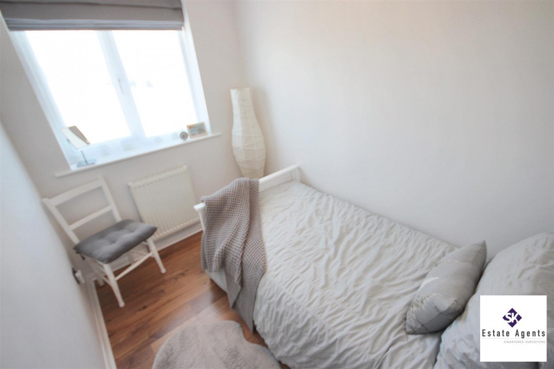 Images for Jordanthorpe Green, Sheffield