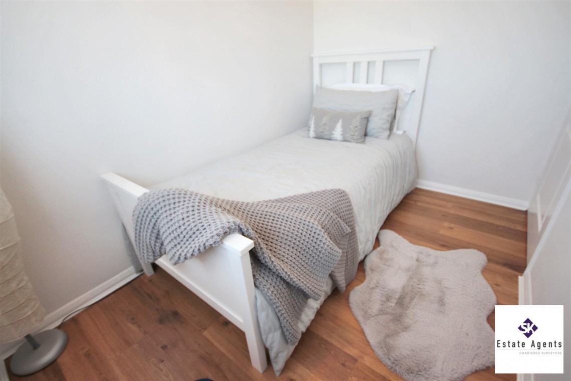 Images for Jordanthorpe Green, Sheffield