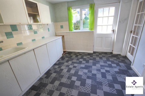 Click the photo for more details of Fraser Crescent, Sheffield