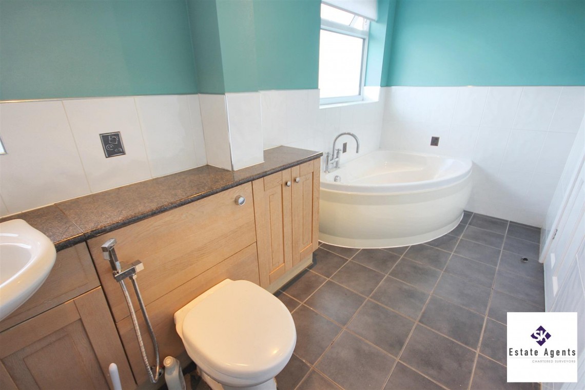 Images for Snelston Close, Dronfield Woodhouse, Dronfield