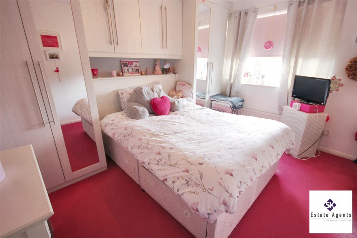 Images for Jordanthorpe Green, Sheffield