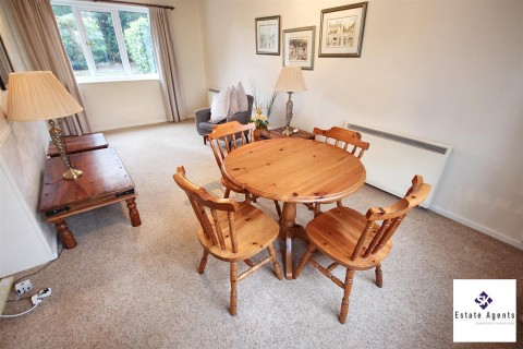 Click the photo for more details of Arnold Avenue, Sheffield