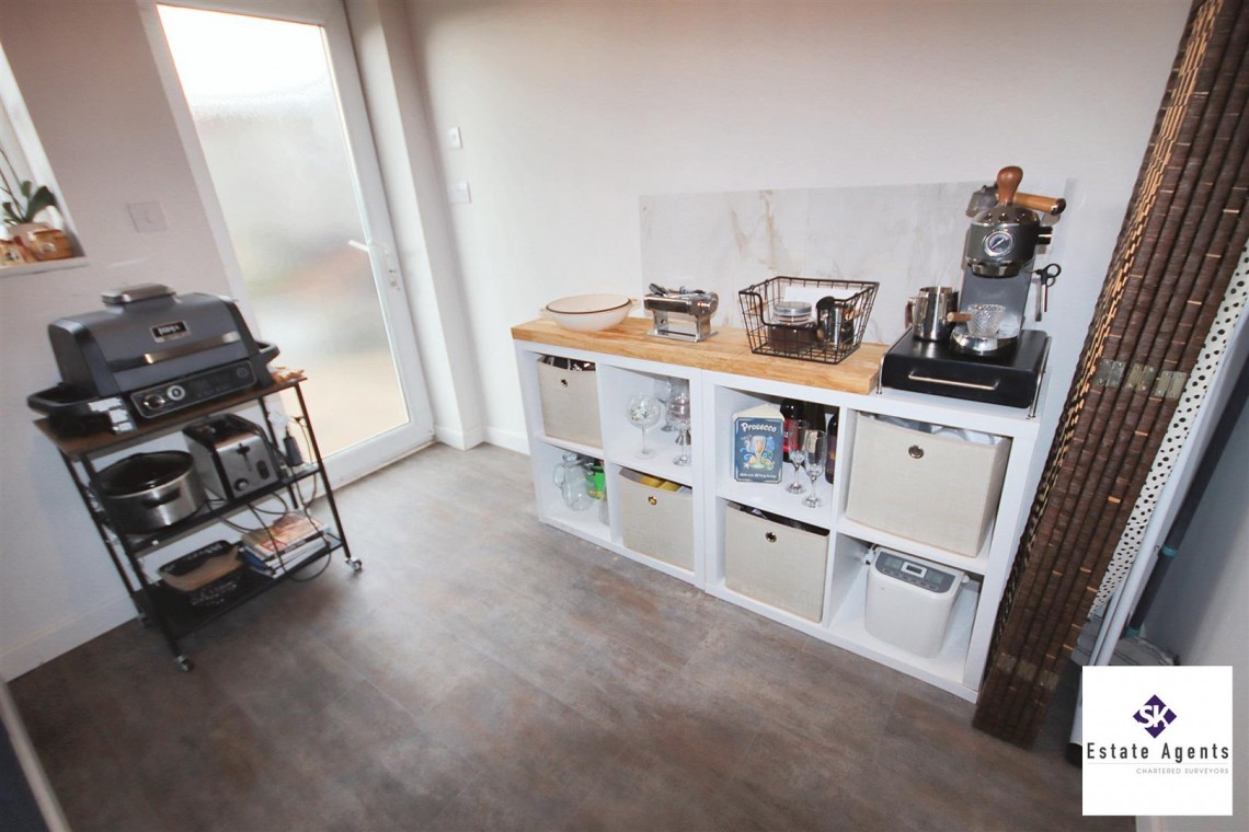 Images for Jordanthorpe Green, Sheffield