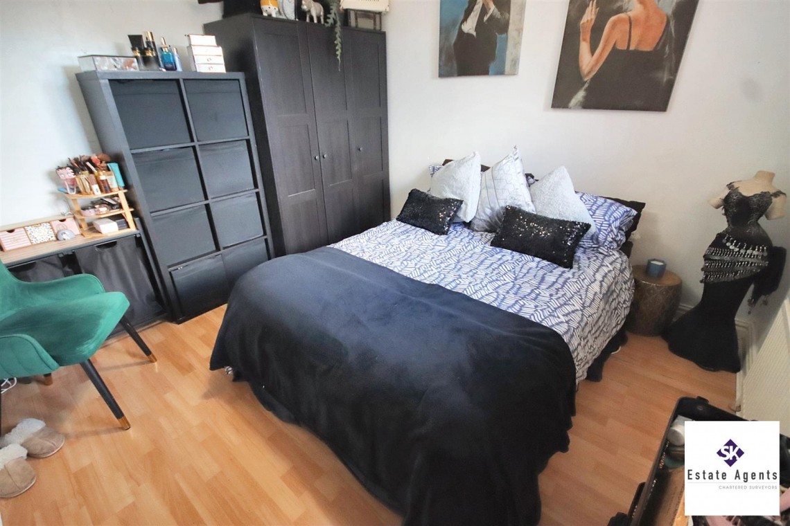 Images for Jordanthorpe Green, Sheffield