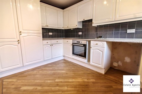 Click the photo for more details of Highfield Lane, Chesterfield