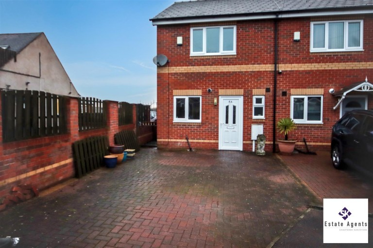 View Full Details for Walkers Lane, Killamarsh, Sheffield