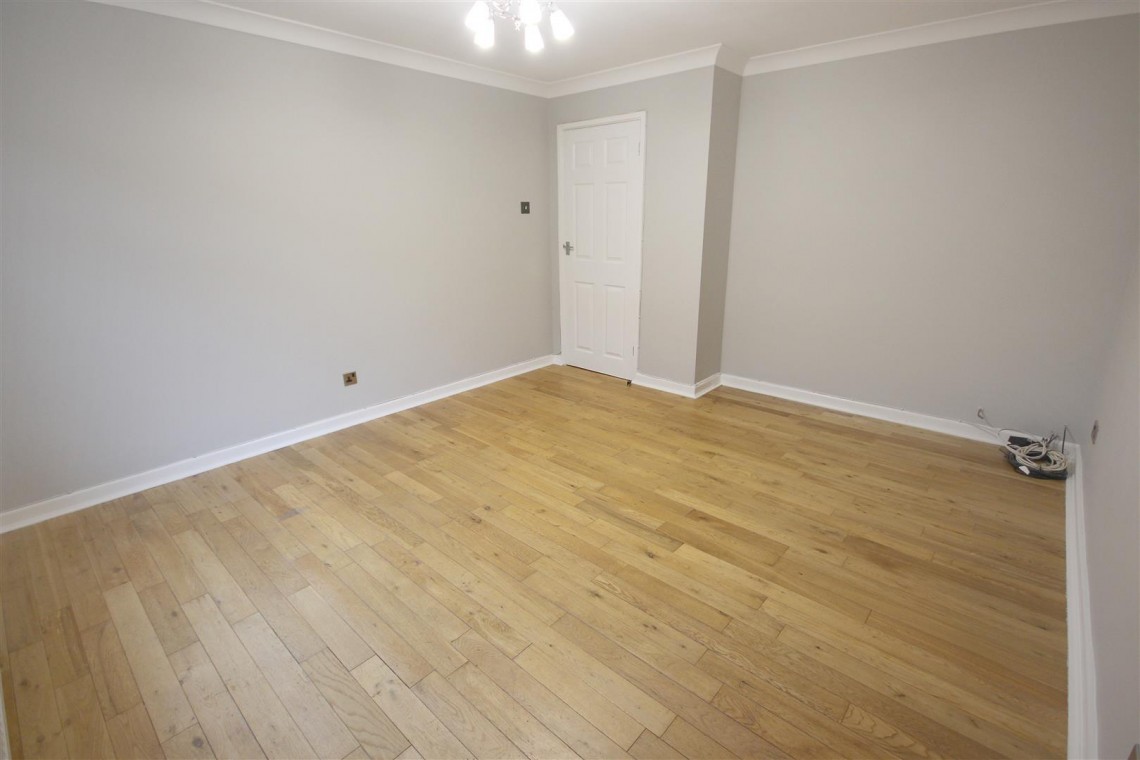 Images for Fraser Crescent