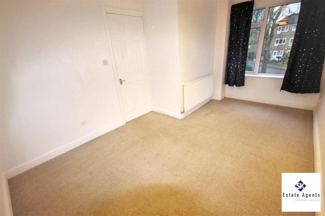 Images for Green Oak Avenue