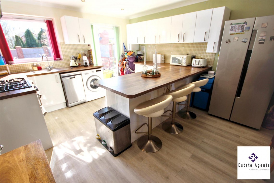 Images for Jordanthorpe Green, Sheffield