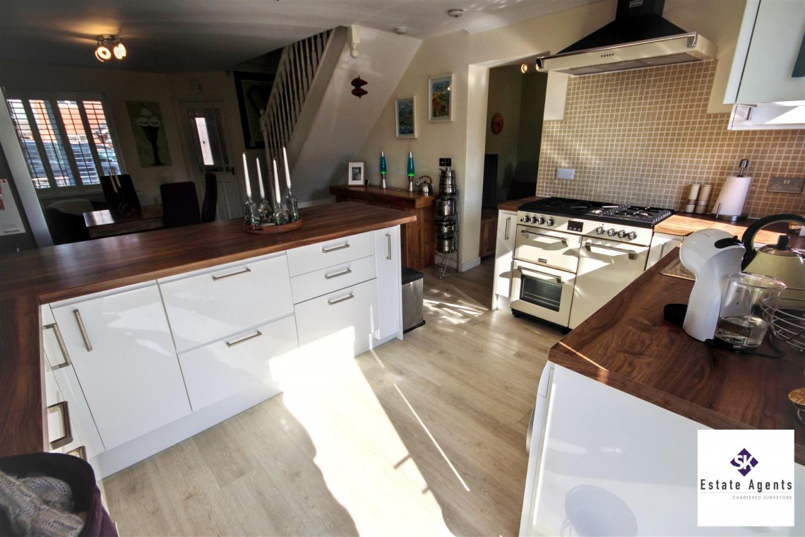 Images for Jordanthorpe Green, Sheffield