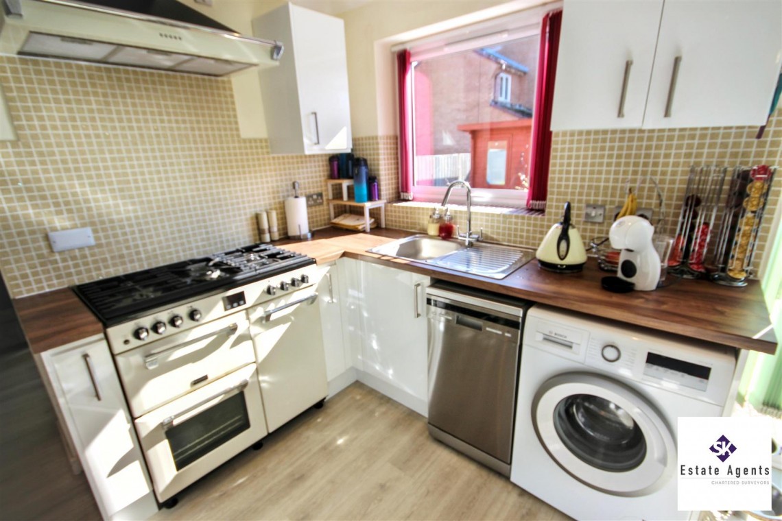 Images for Jordanthorpe Green, Sheffield