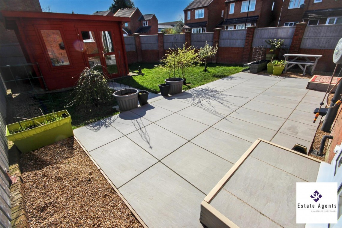 Images for Jordanthorpe Green, Sheffield