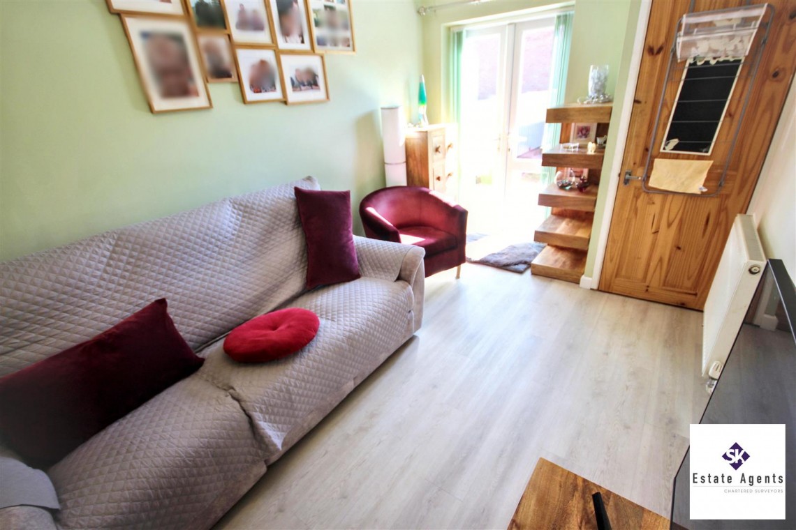 Images for Jordanthorpe Green, Sheffield