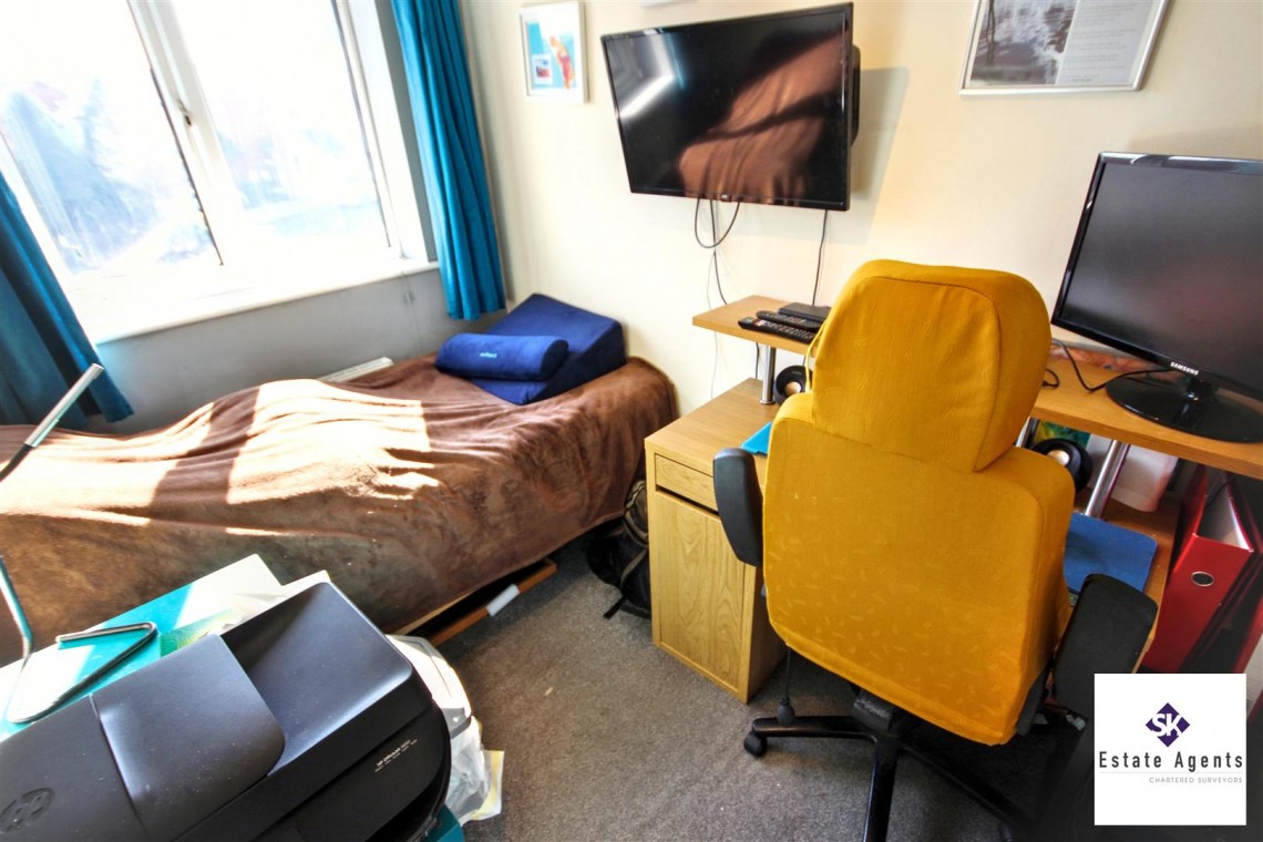 Images for Jordanthorpe Green, Sheffield