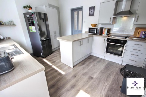 View Full Details for Hackthorn Road, Sheffield