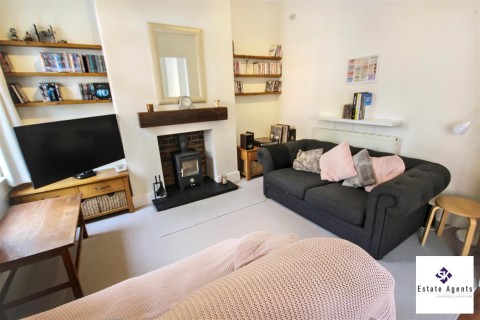 Click the photo for more details of Hackthorn Road, Sheffield