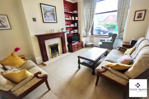 Click the photo for more details of Woodbank Crescent, Sheffield